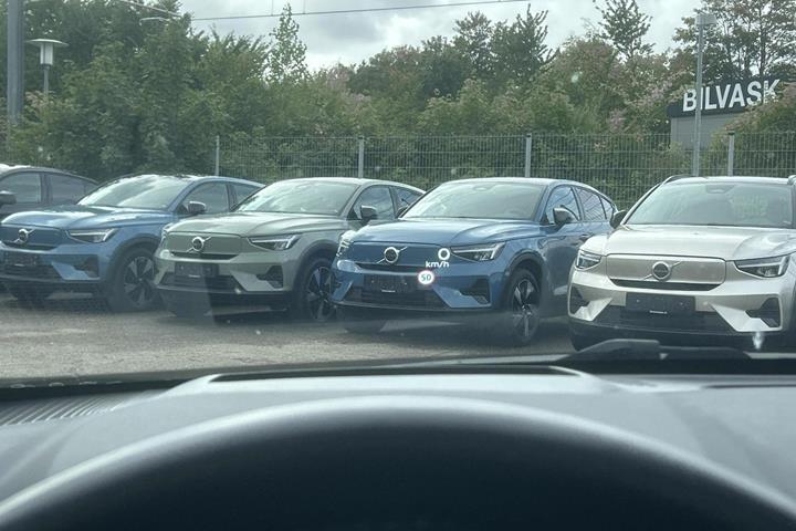 Grå Nissan Qashqai fra 2021