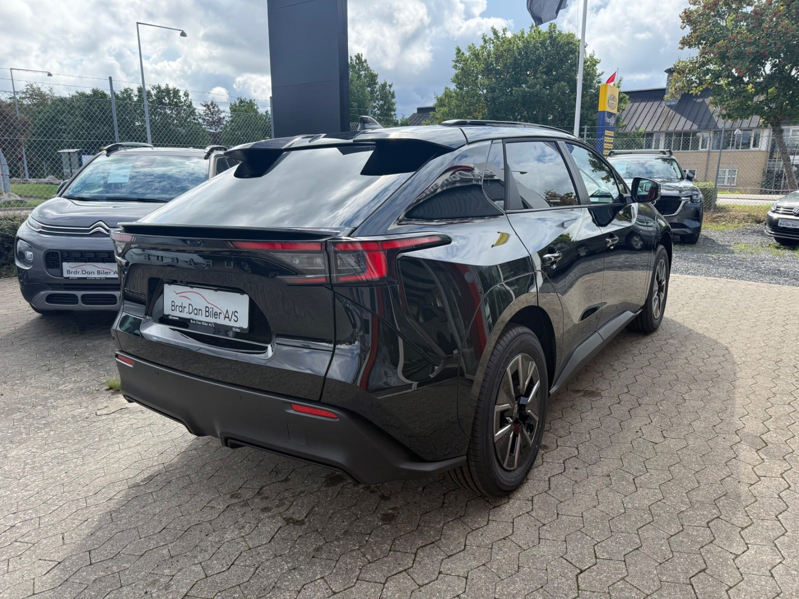 Sort Subaru Solterra fra 2026