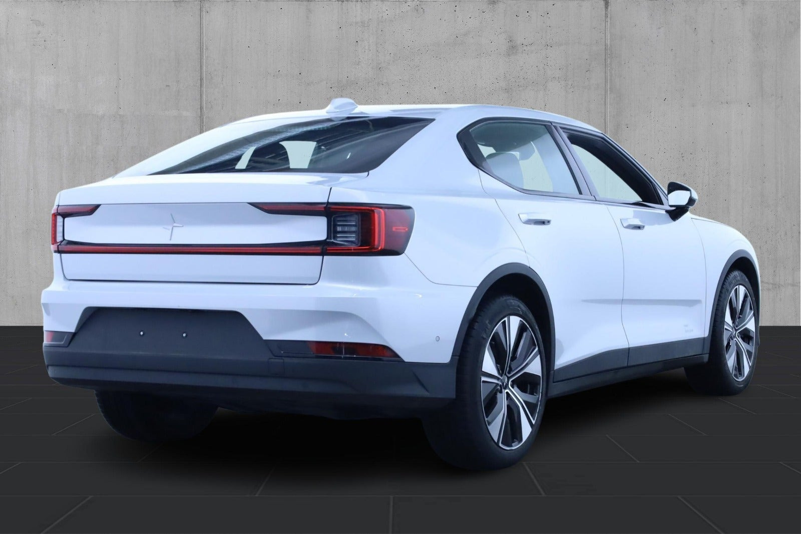 Hvid Polestar 2 fra 2024
