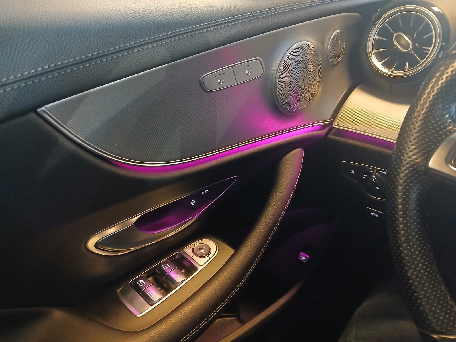 Sølv Mercedes E220 d fra 2017