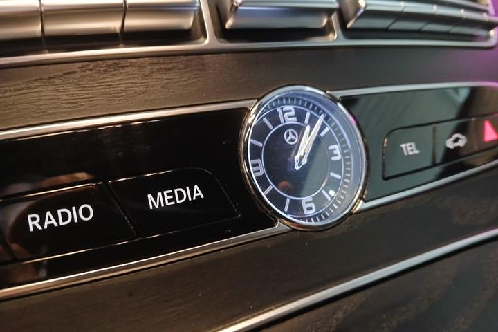 Sølv Mercedes E220 d fra 2017