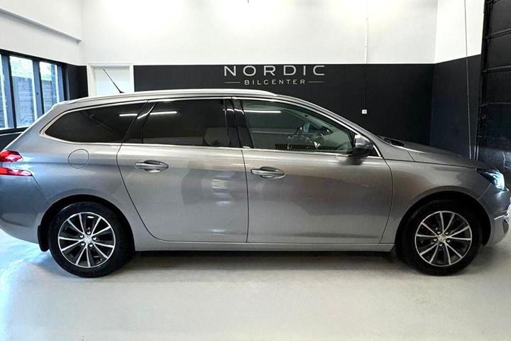 undefined Peugeot 308 fra 2017
