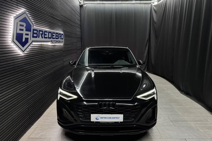 Sort Audi Q8 e-tron fra 2024