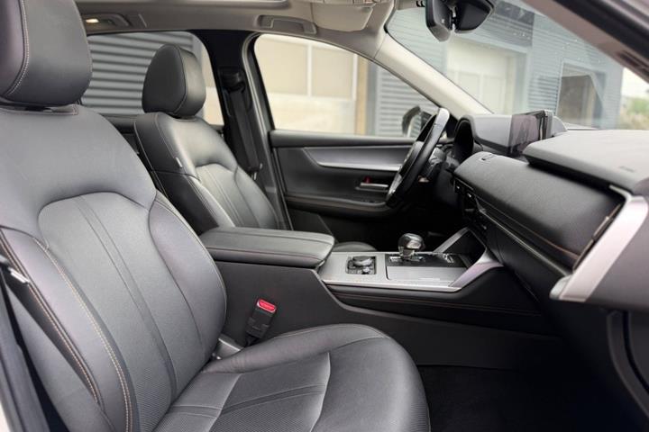 Hvid Mazda CX-60 fra 2022