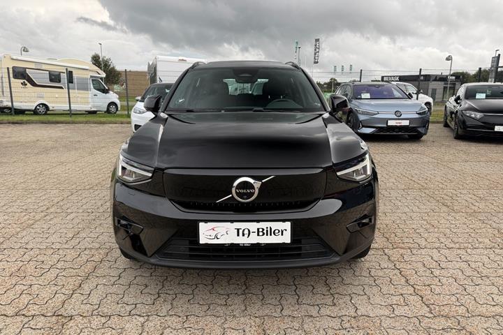 Sort Volvo XC40 fra 2023