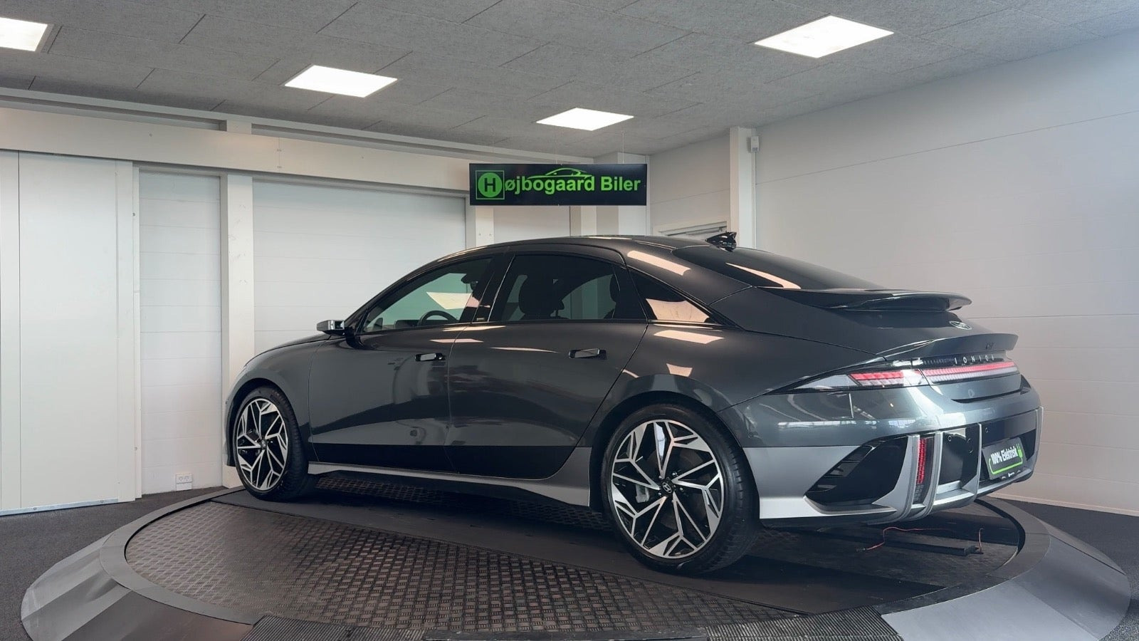 Grå Hyundai Ioniq 6 fra 2024