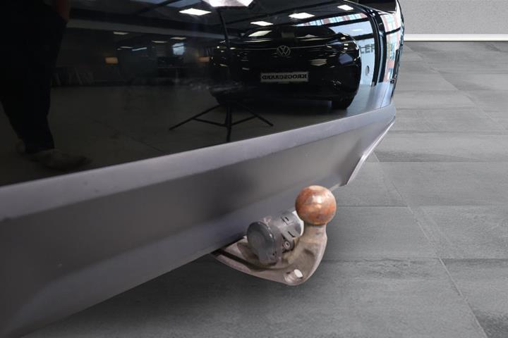 Sort BMW i4 fra 2023