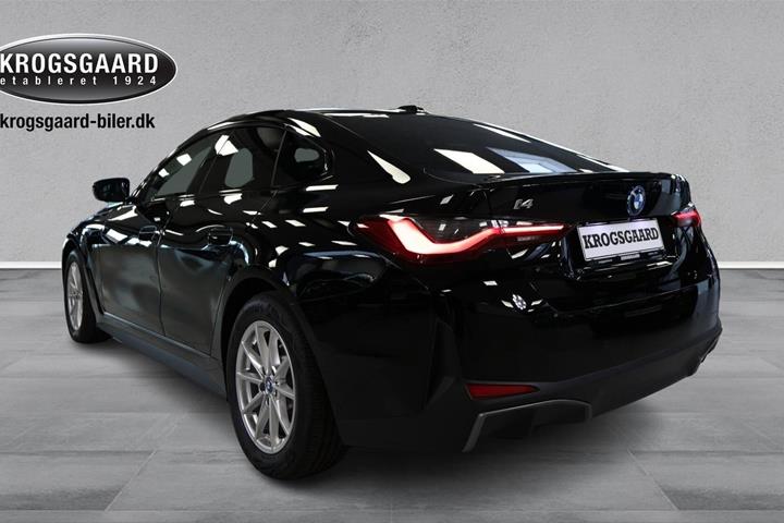 Sort BMW i4 fra 2023