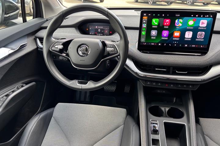 Sort Skoda Enyaq fra 2025