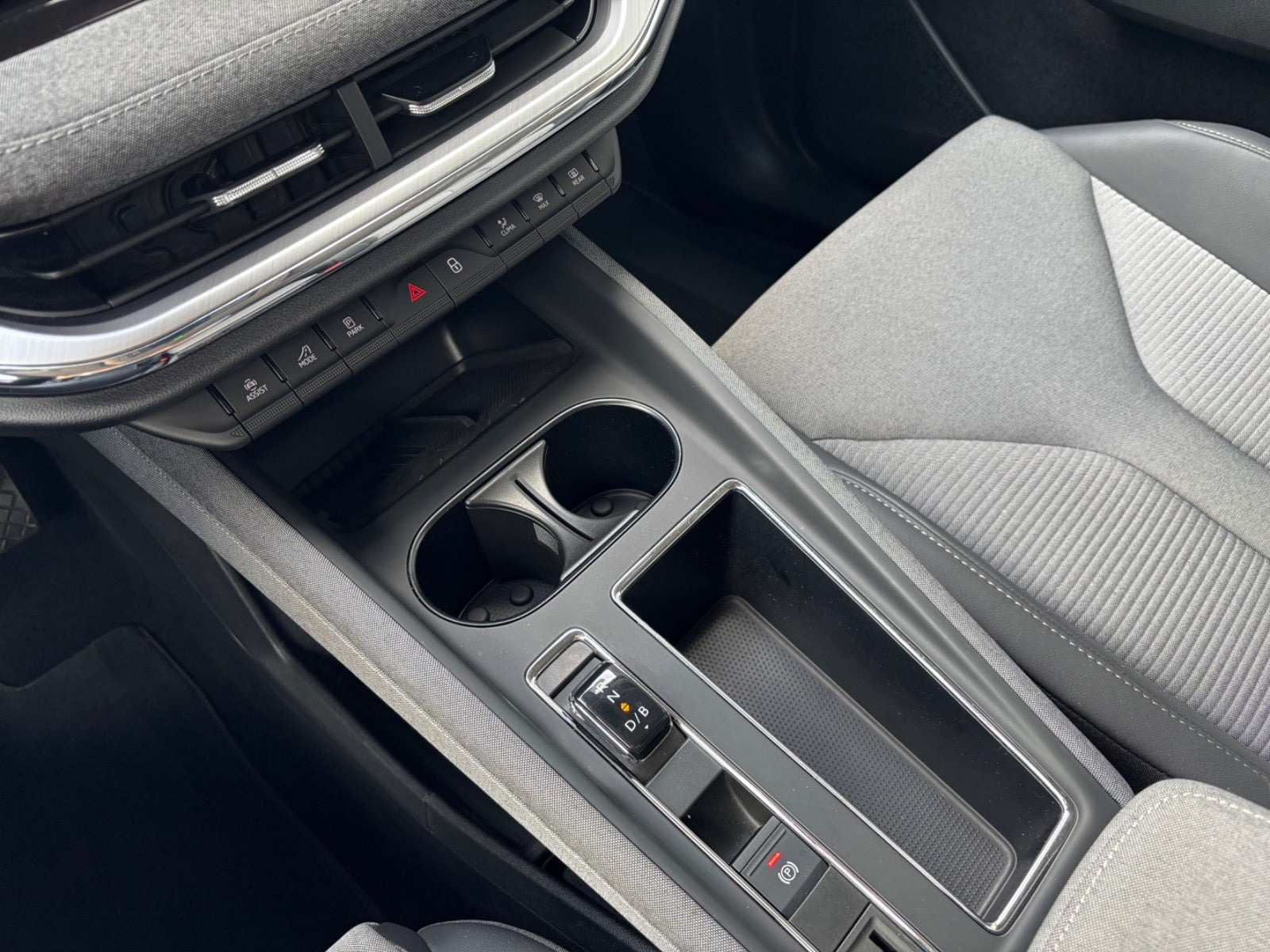 Sort Skoda Enyaq fra 2025