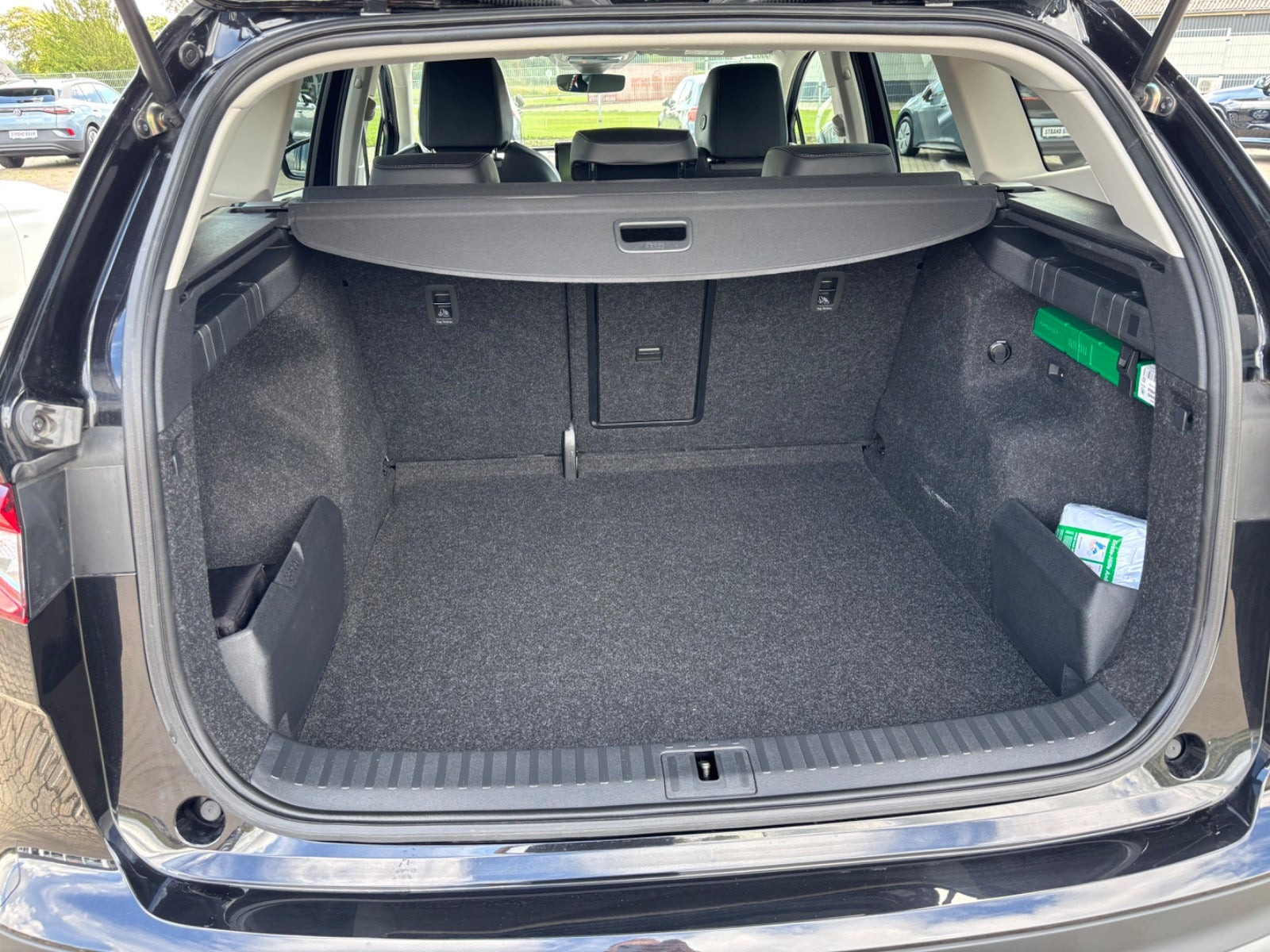 Sort Skoda Enyaq fra 2025