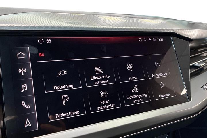 Grå Audi Q4 e-tron fra 2022