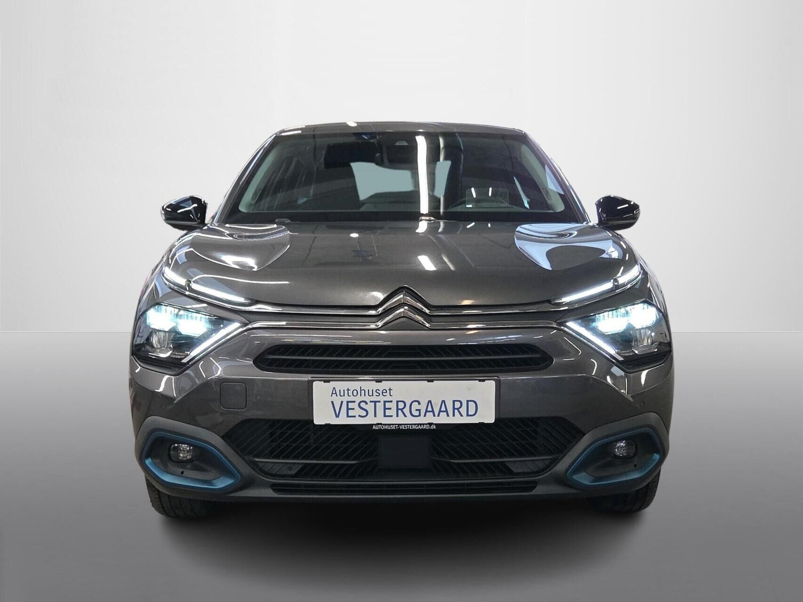 Grå Citroën ë-C4 X fra 2023
