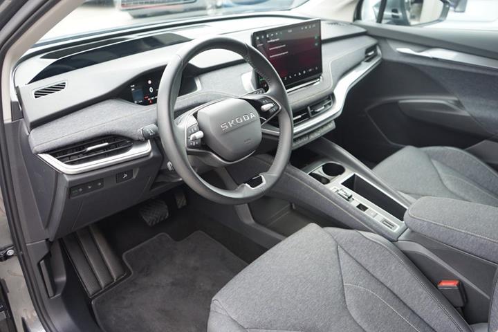 Grå Skoda Elroq fra 2025