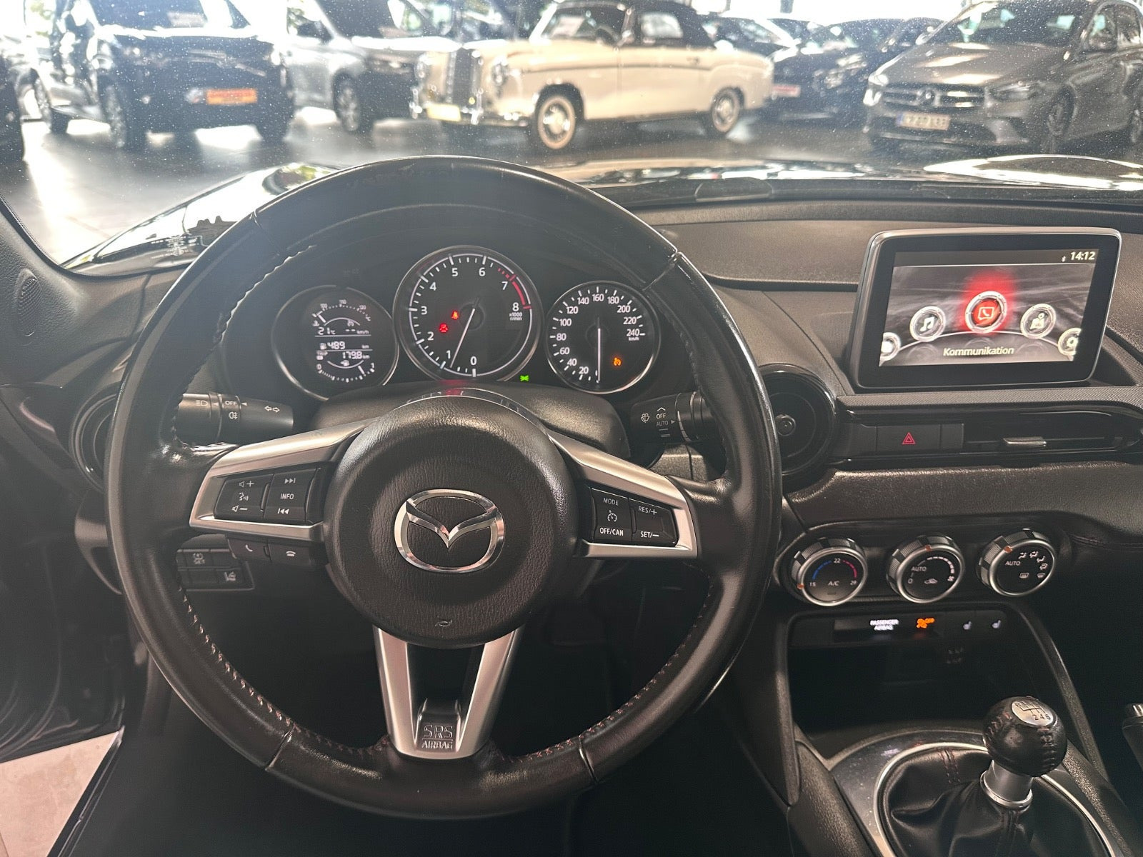 Sort Mazda MX-5 fra 2016