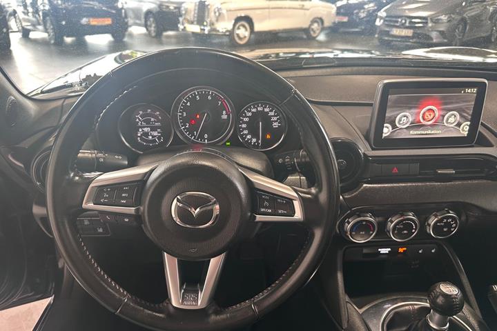 Sort Mazda MX-5 fra 2016
