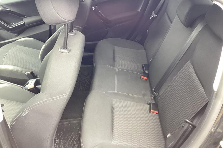 undefined Peugeot 208 fra 2016