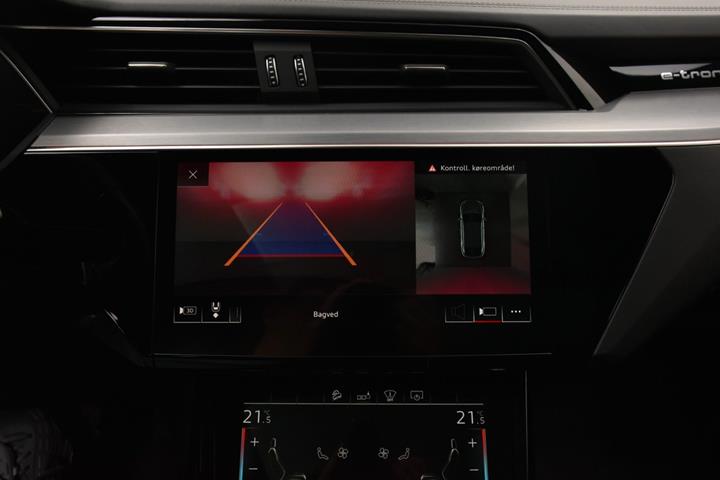 Grå Audi e-tron fra 2020