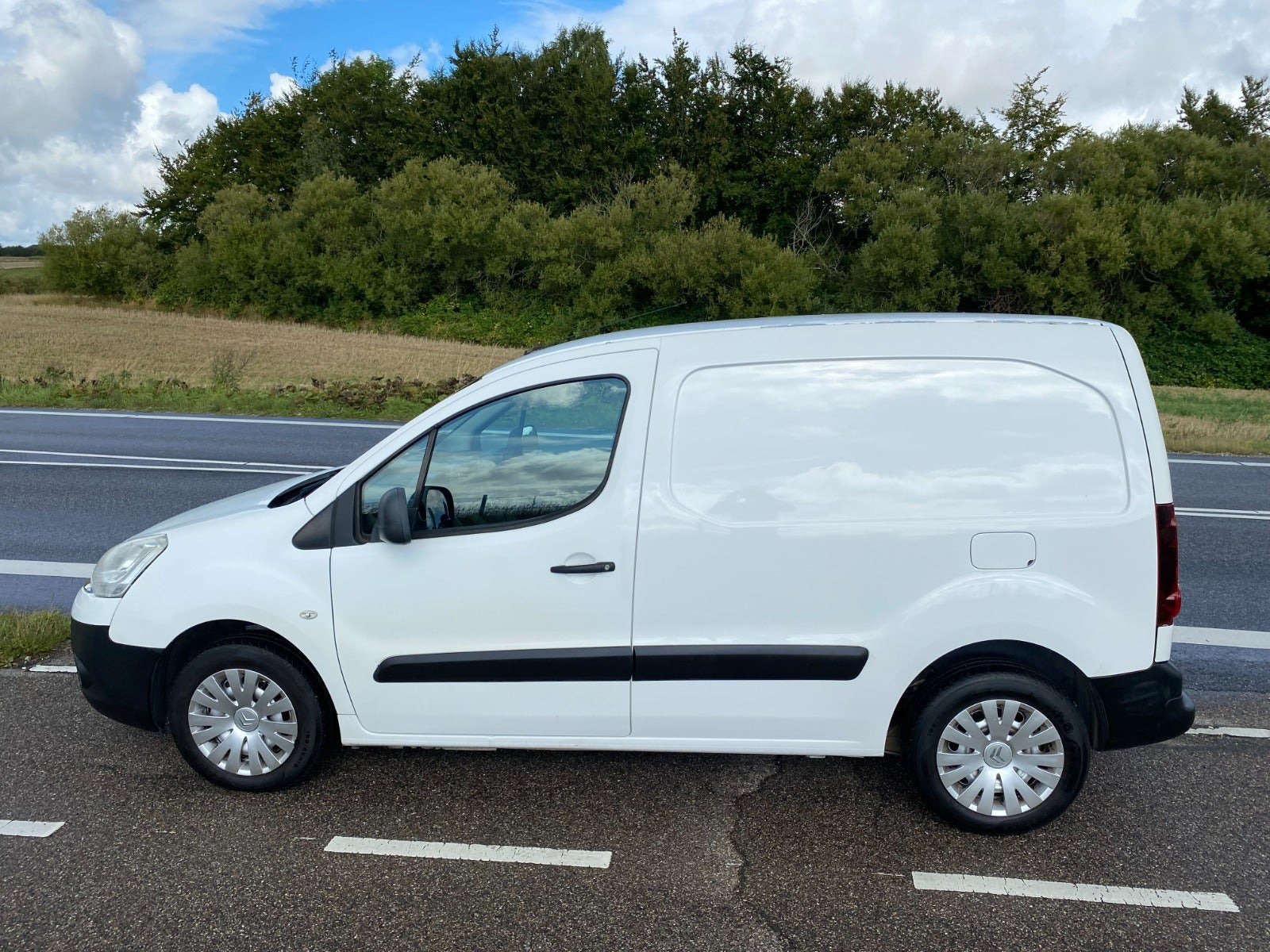 Hvid Citroën Berlingo fra 2015