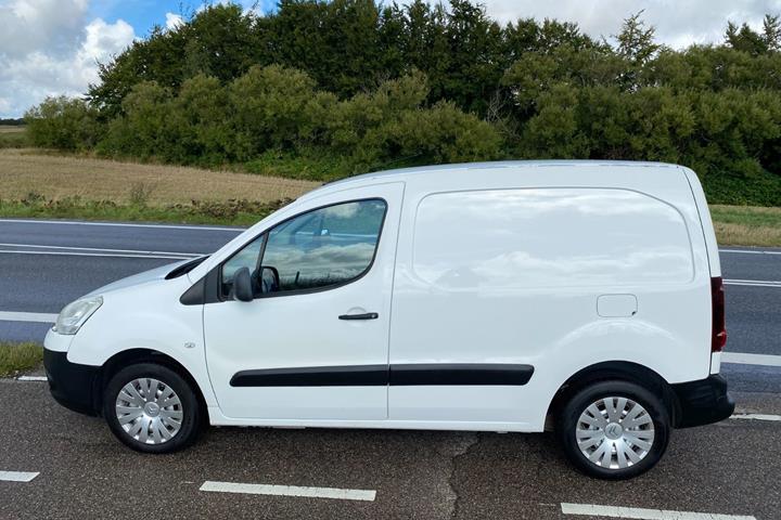 Hvid Citroën Berlingo fra 2015
