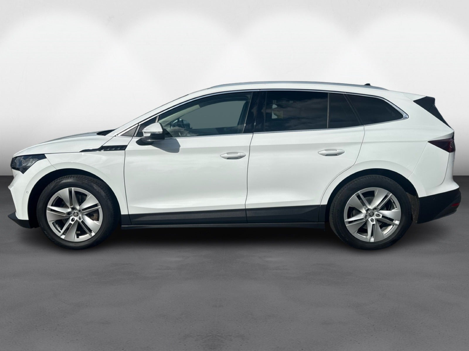 Hvid Skoda Enyaq fra 2022