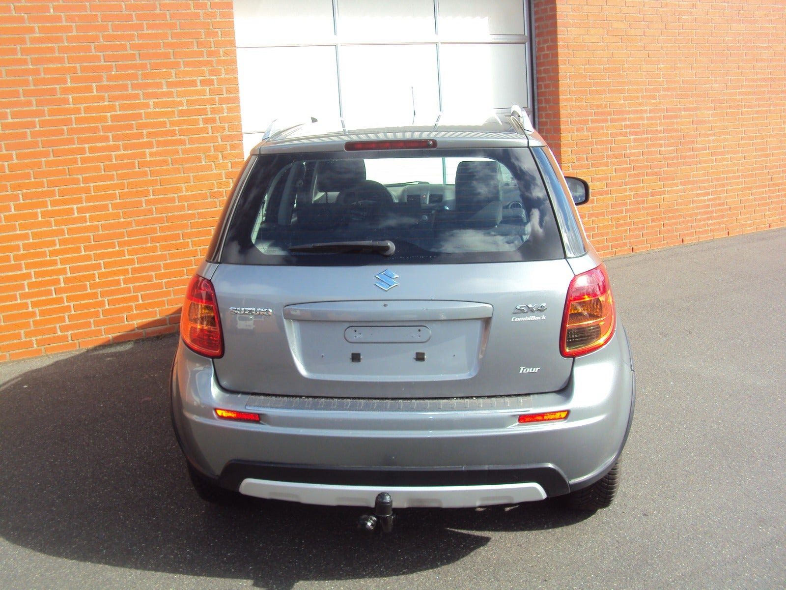 Grå Suzuki SX4 fra 2015