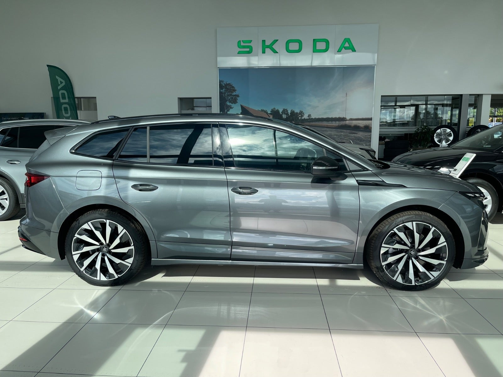 Grå Skoda Enyaq fra 2027