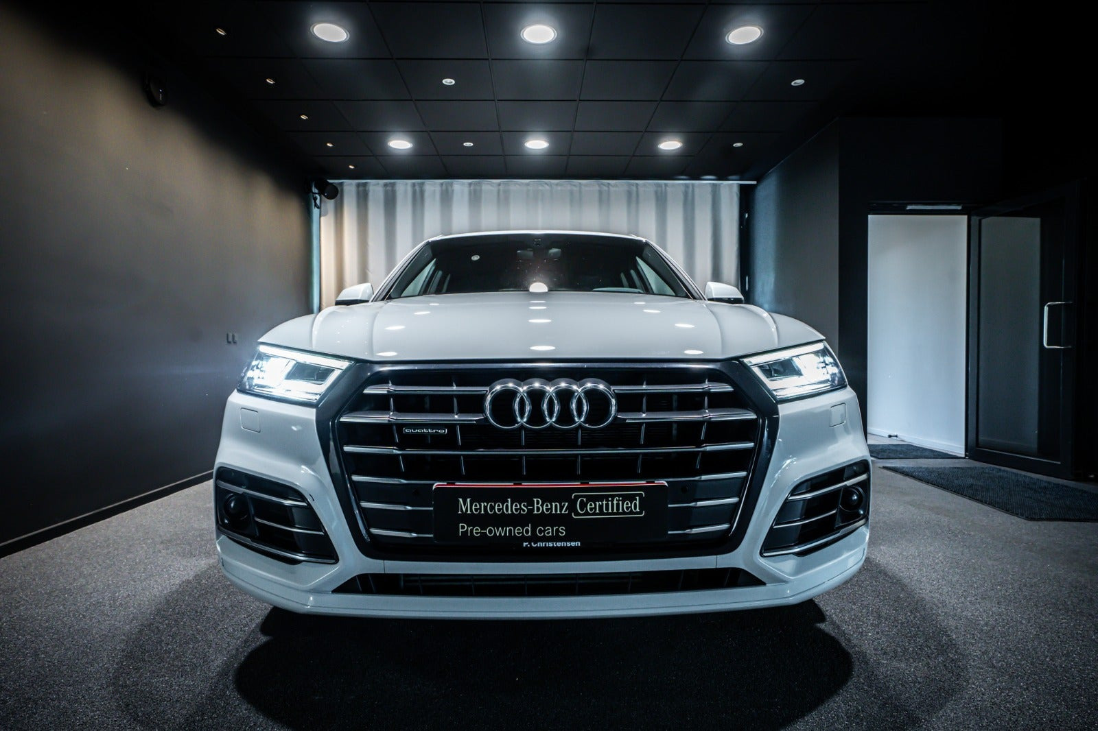 Hvid Audi Q5 fra 2020