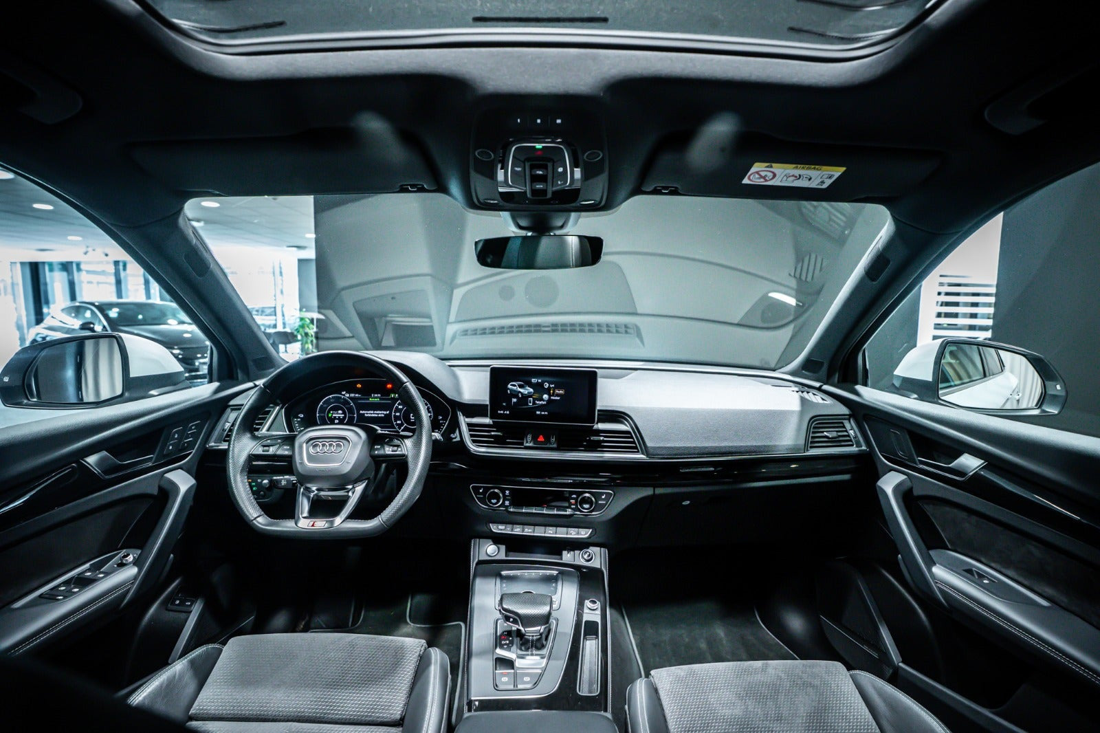 Hvid Audi Q5 fra 2020