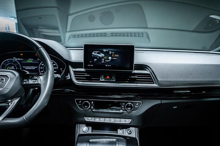 Hvid Audi Q5 fra 2020