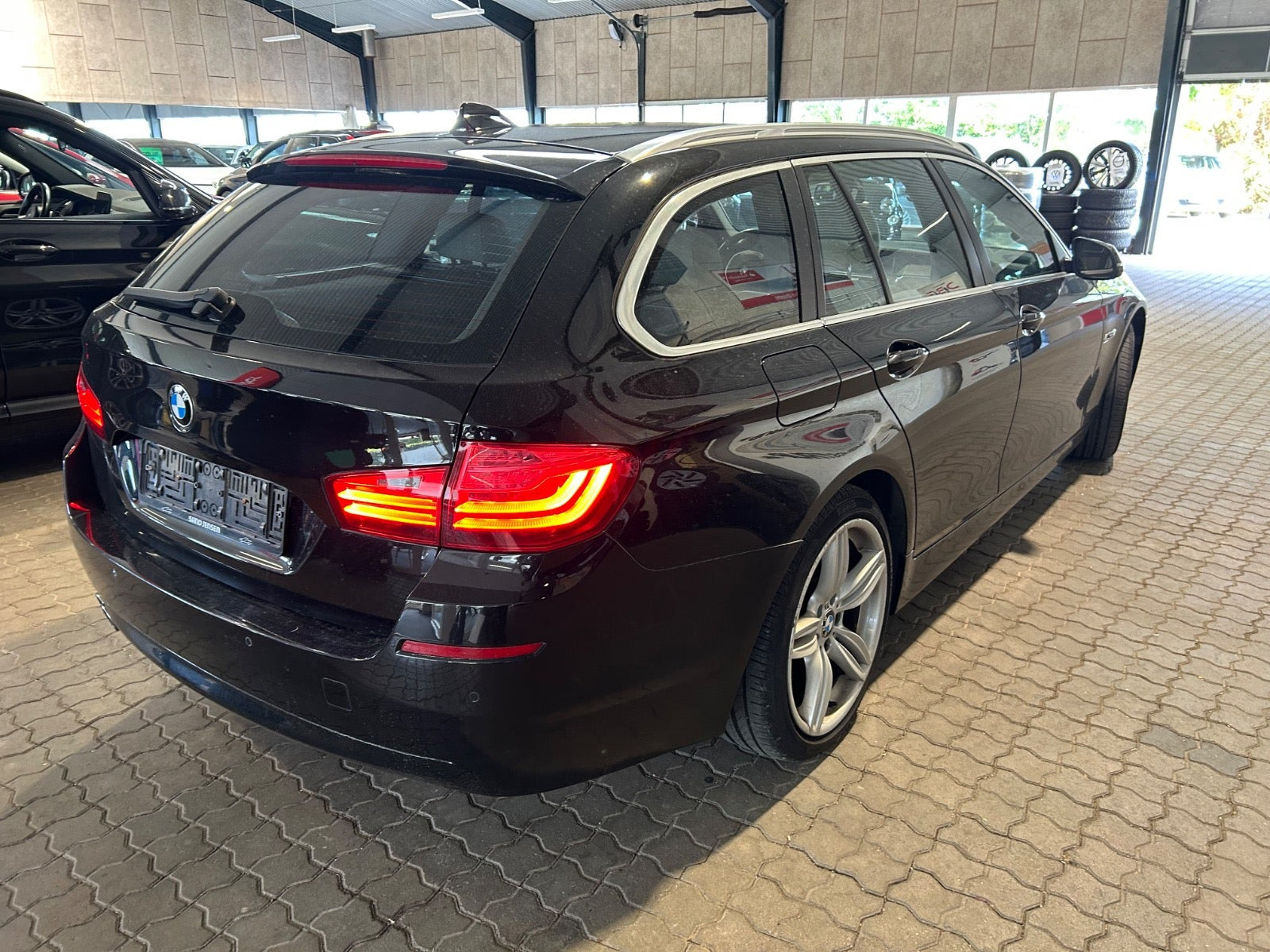 Sort BMW 530d fra 2014