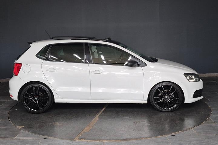 Hvid VW Polo fra 2016