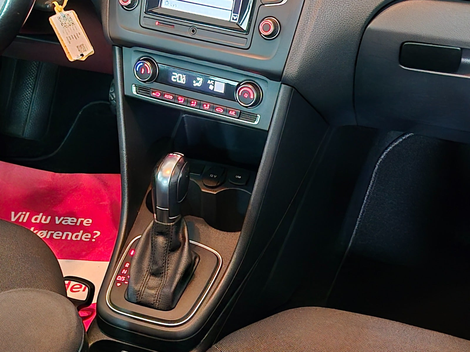 Hvid VW Polo fra 2016