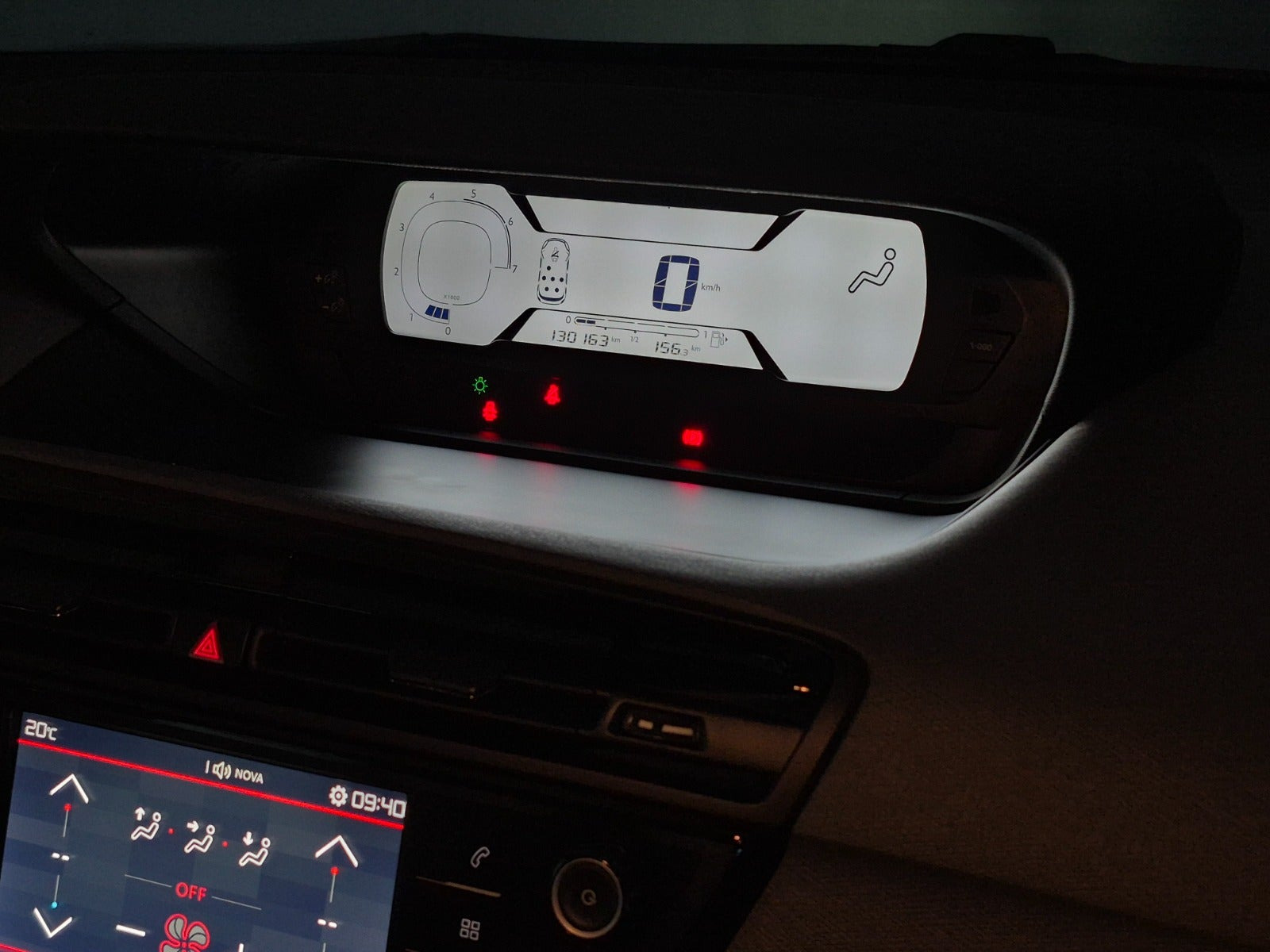 Rød Citroën Grand C4 Picasso fra 2018