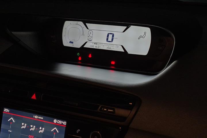 Rød Citroën Grand C4 Picasso fra 2018