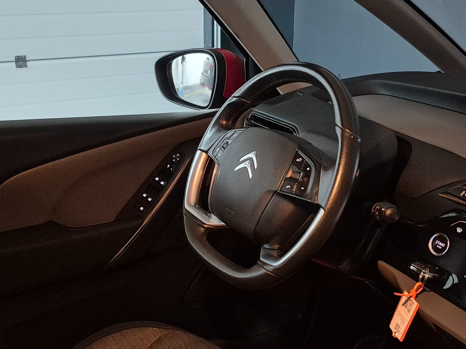 Rød Citroën Grand C4 Picasso fra 2018