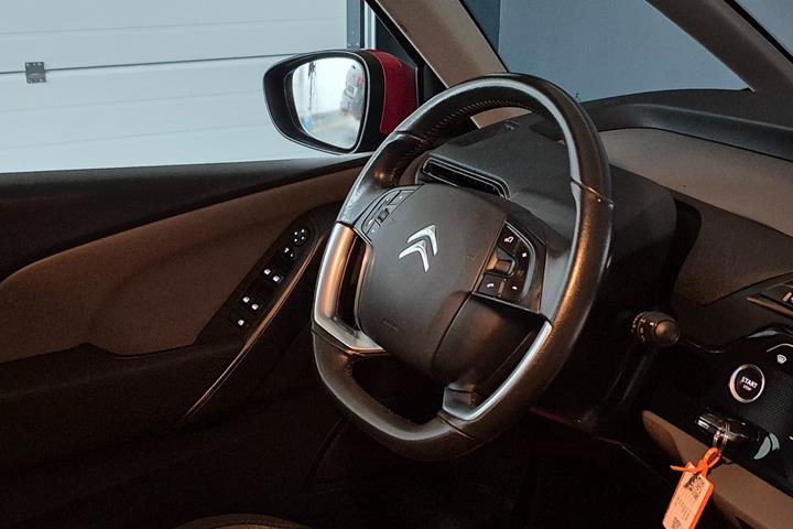 Rød Citroën Grand C4 Picasso fra 2018
