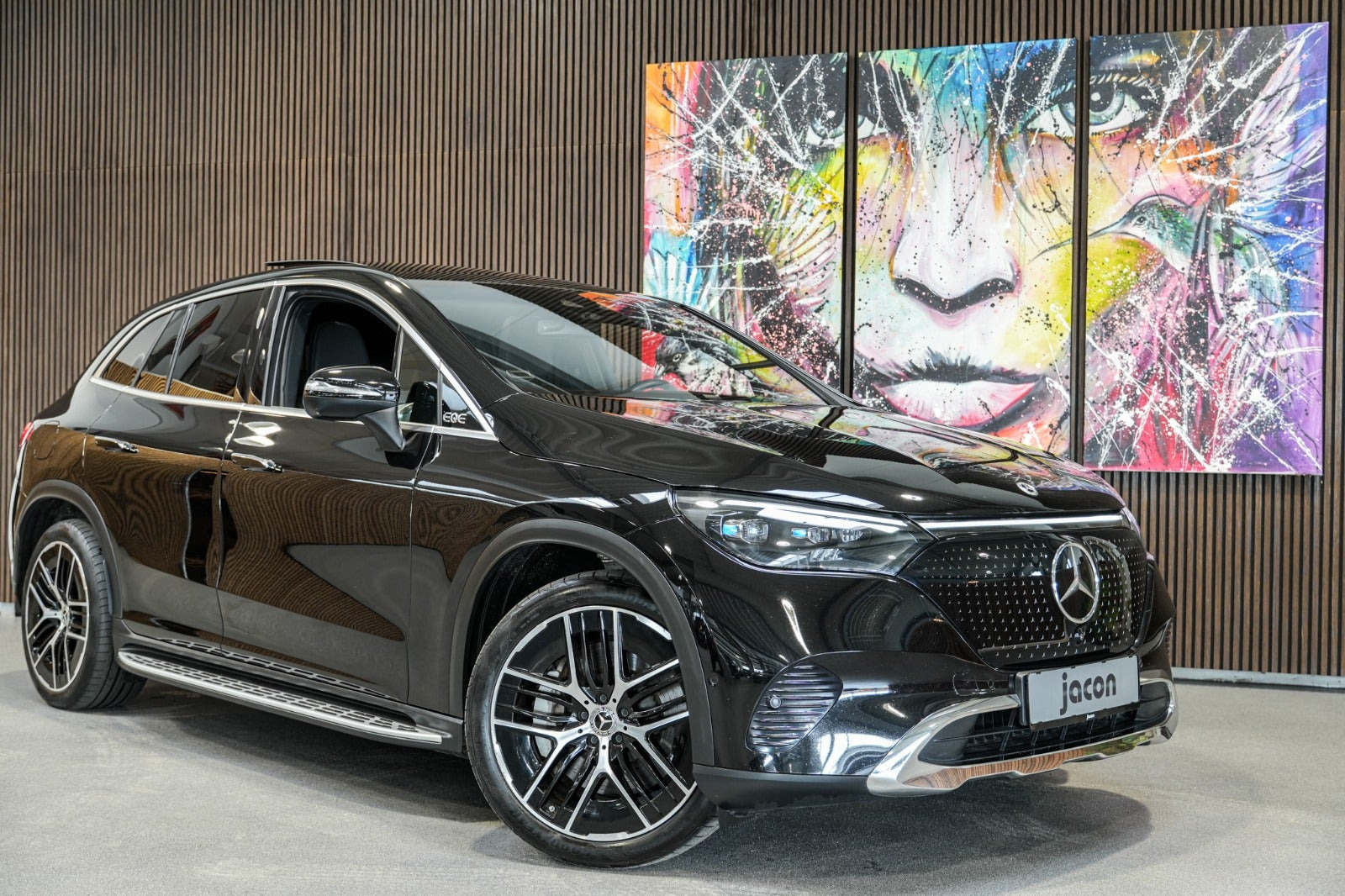 Mercedes EQE350+ SUV