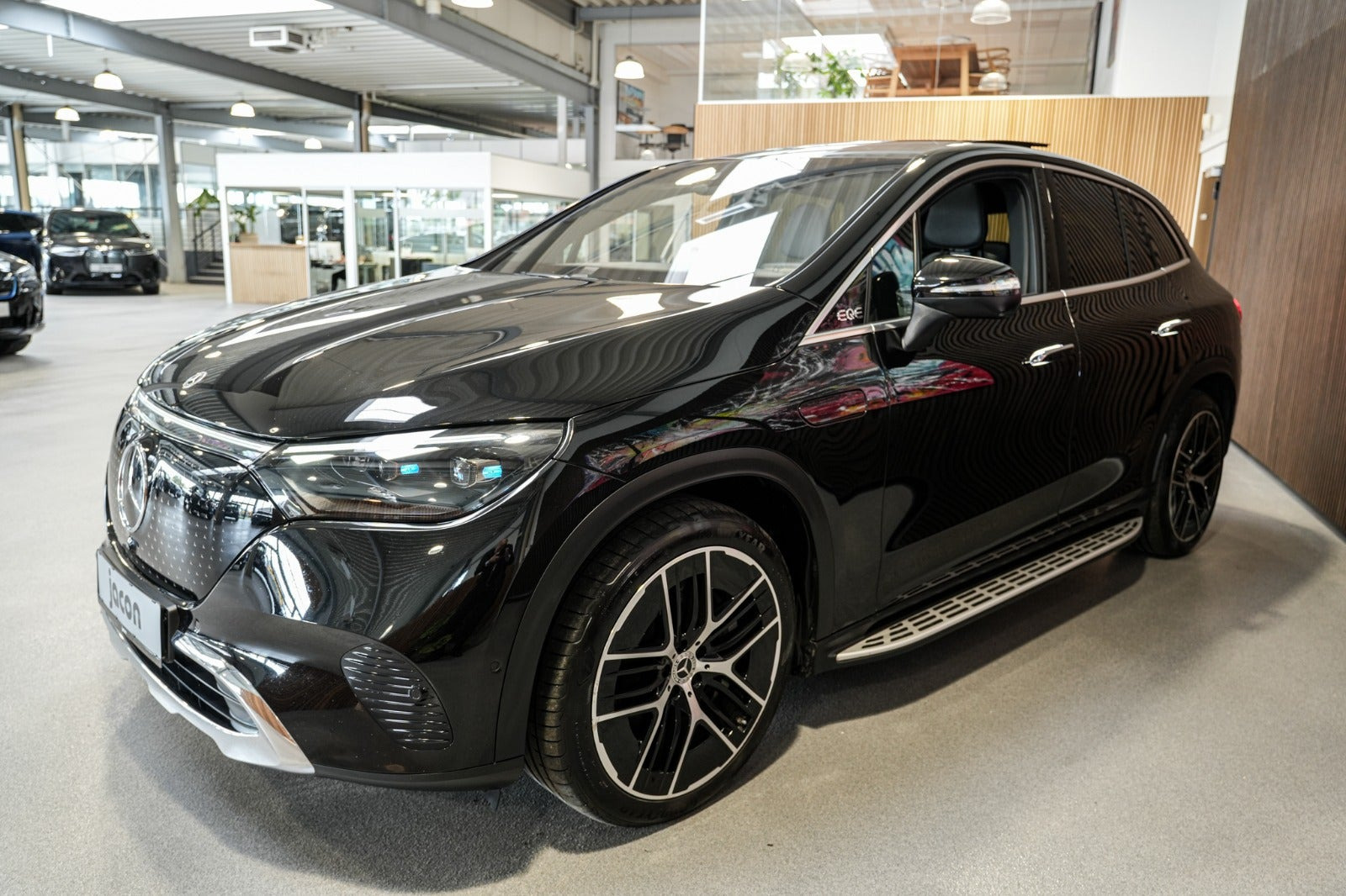 undefined Mercedes EQE350+ SUV fra 2023