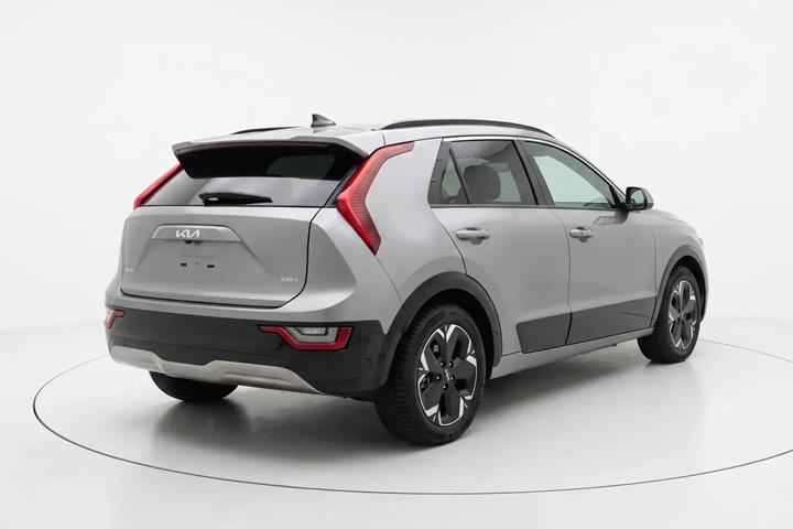 Sølv Kia Niro fra 2024