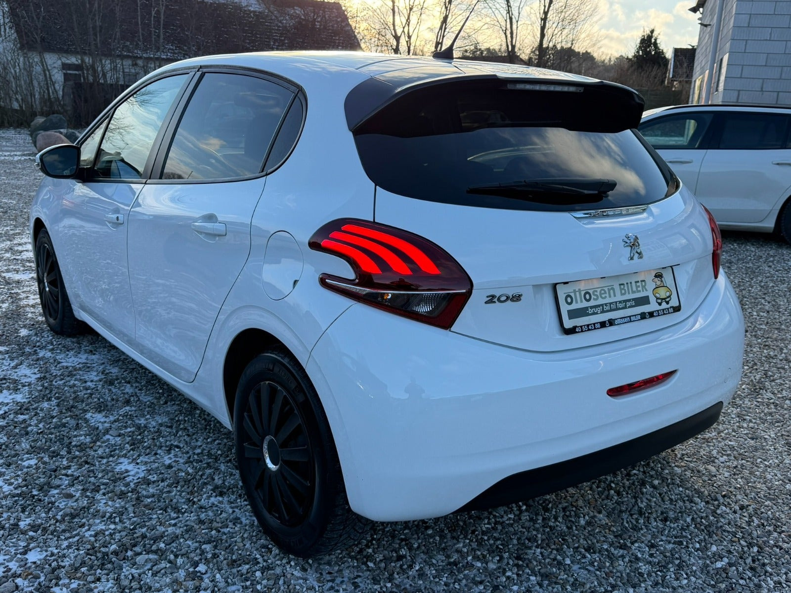 Hvid Peugeot 208 fra 2019