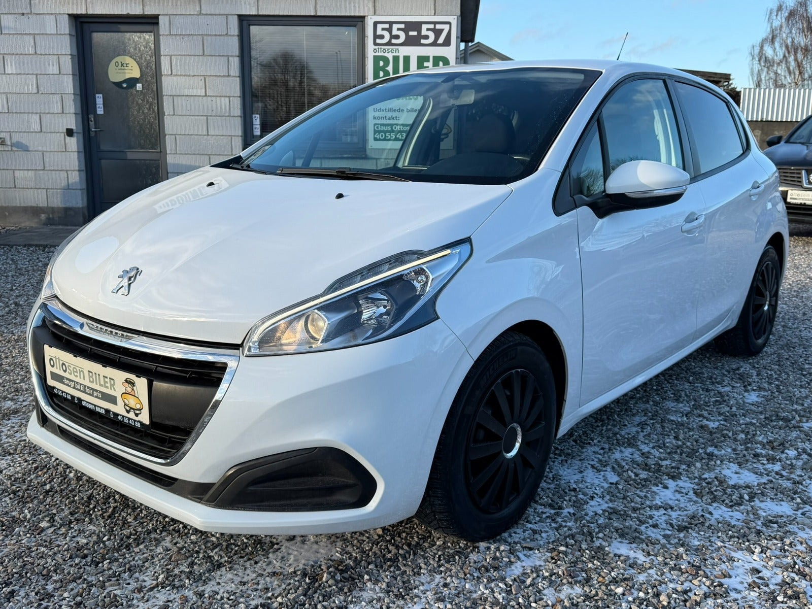 Hvid Peugeot 208 fra 2019