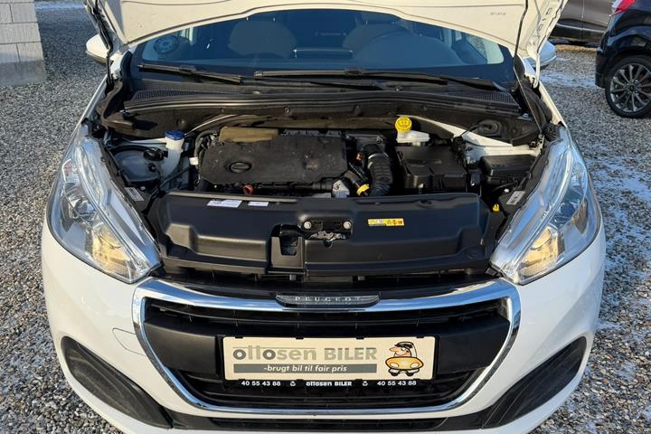 Hvid Peugeot 208 fra 2019