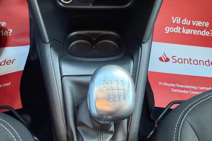 Hvid Peugeot 208 fra 2019