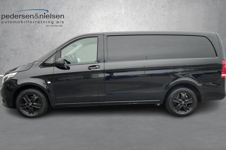 Sort Mercedes Vito fra 2019