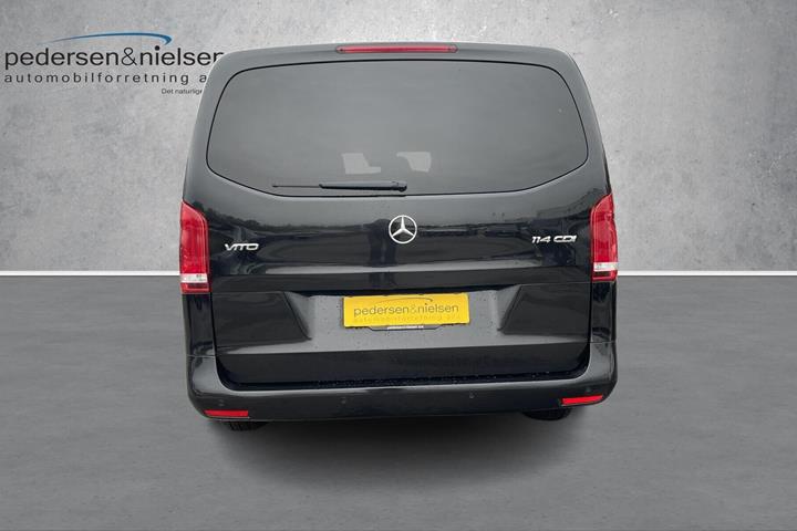 Sort Mercedes Vito fra 2019