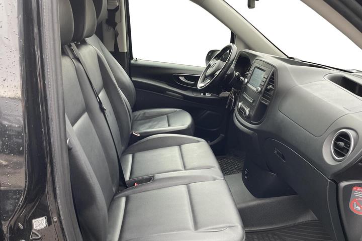 Sort Mercedes Vito fra 2019