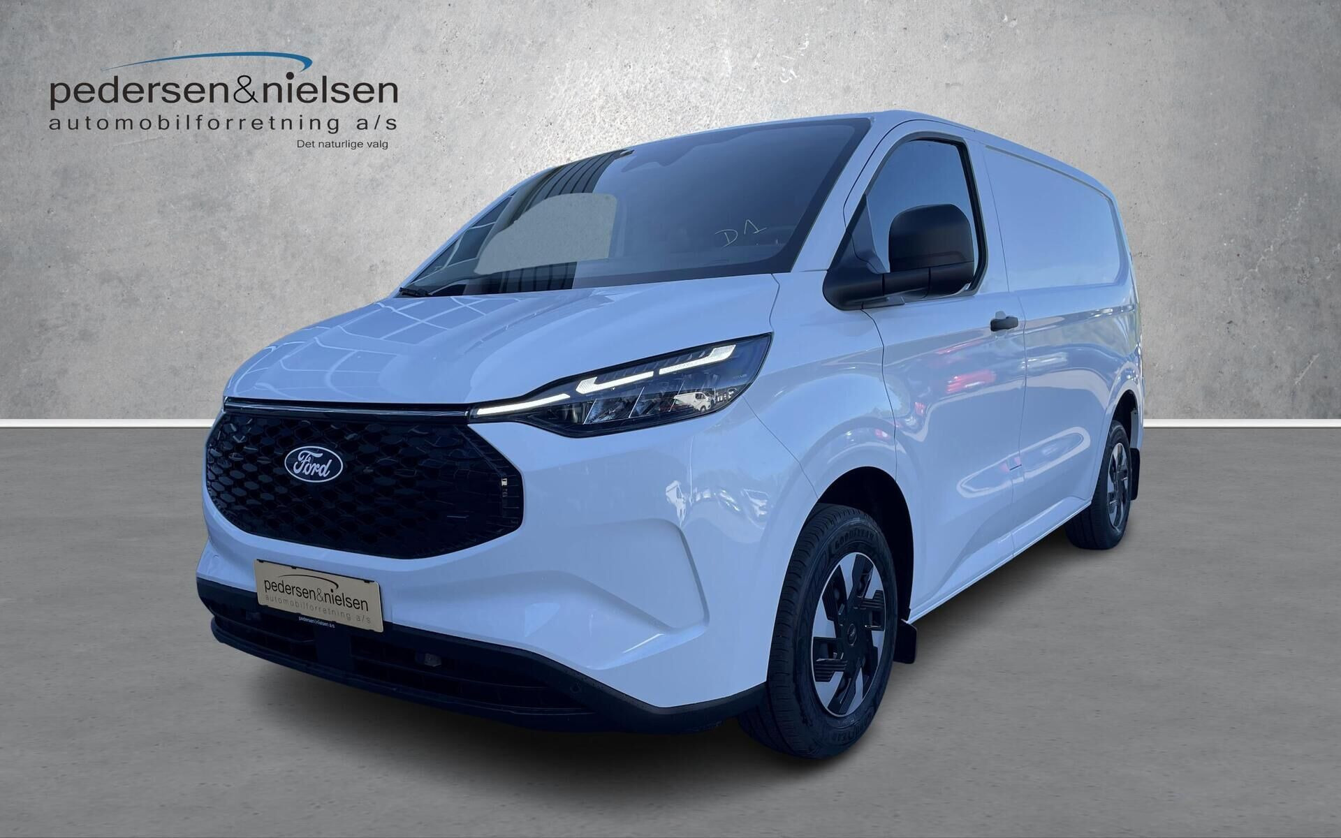 Ford E-Transit Custom 320 L1H1 EL Trend 136HK Van Aut.
