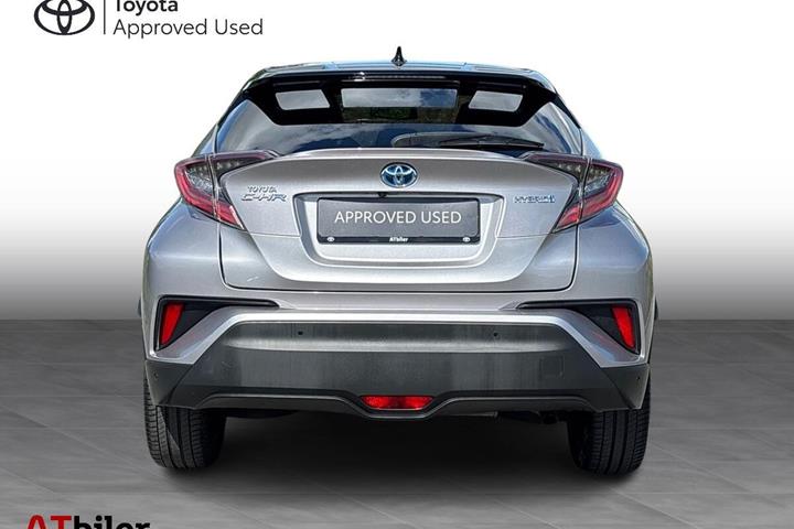 Sort Toyota C-HR fra 2018