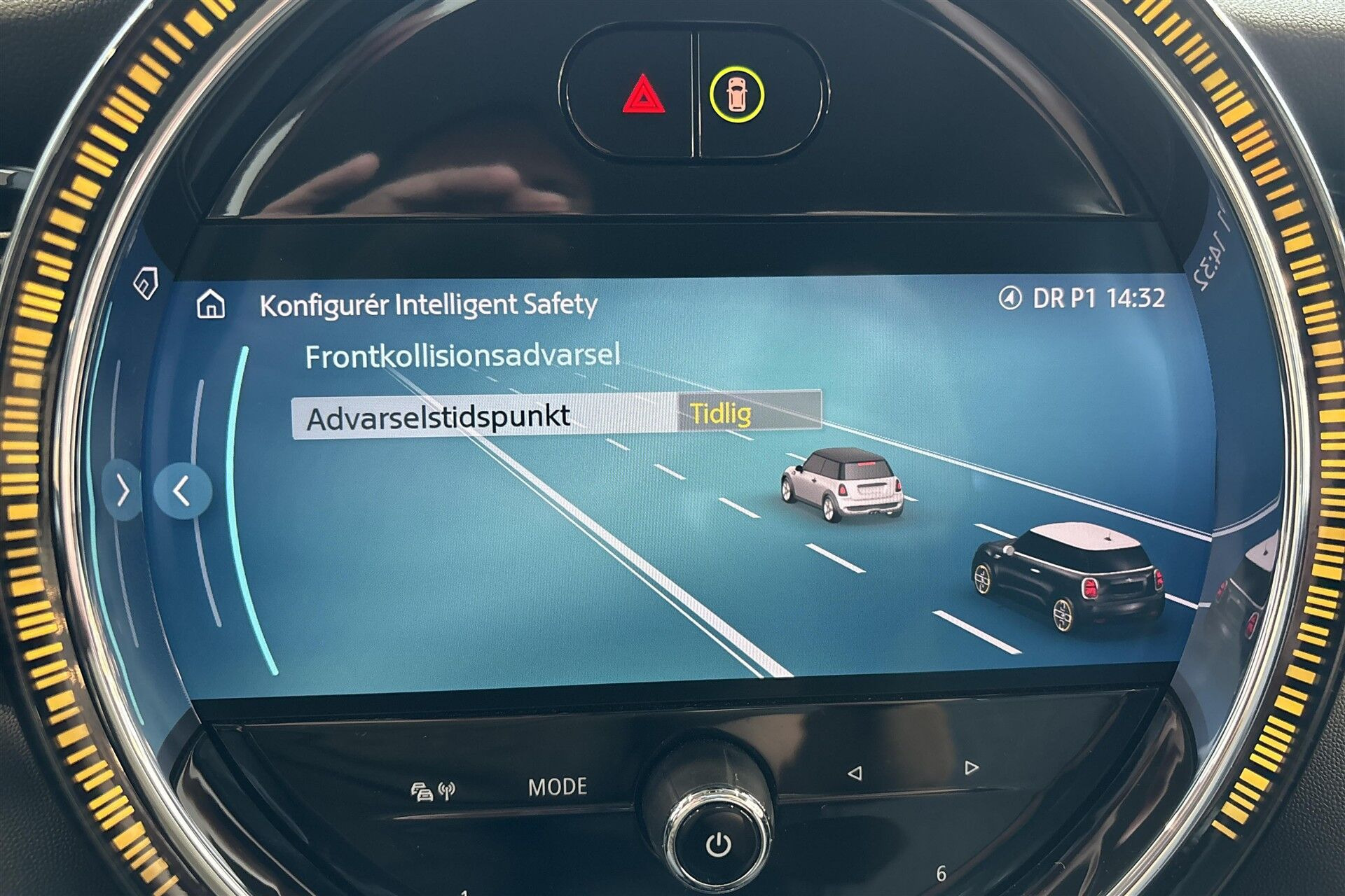 Grå Mini Cooper fra 2021